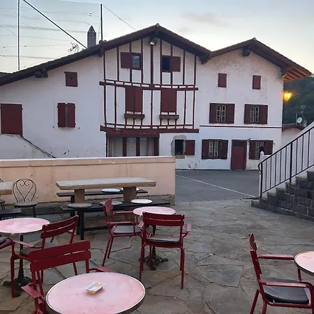 Traditional Basque House With Pool Casa vacanze Biriatou